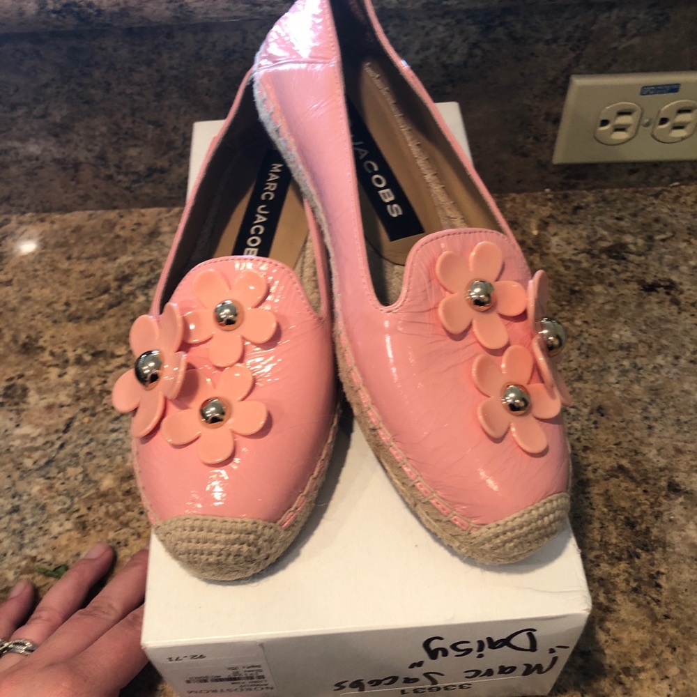 Marc Jacobs Daisy Flats